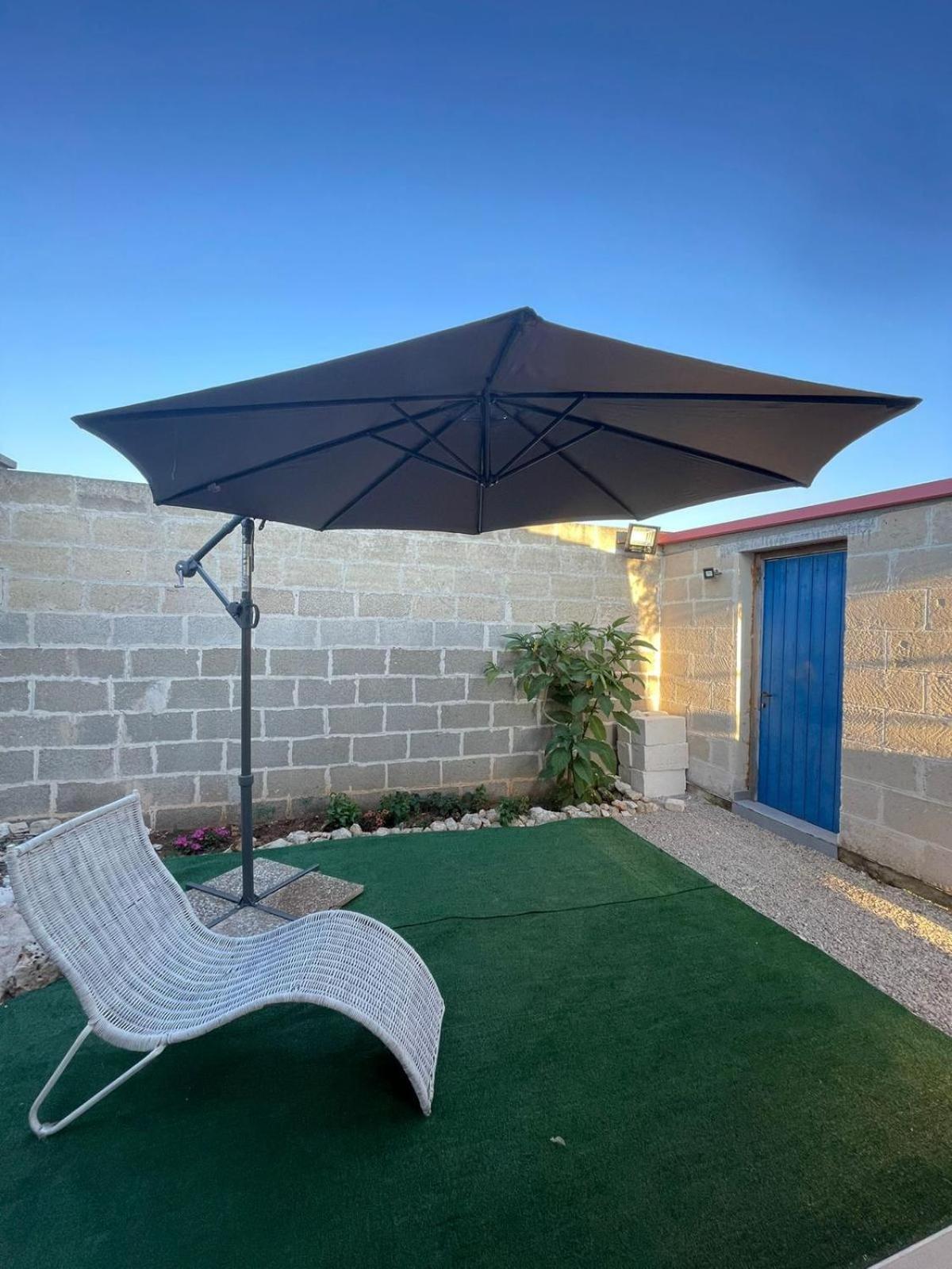 Lu Sole, Lu Mare E Lu Ientu Vila Torre Lapillo Exterior foto